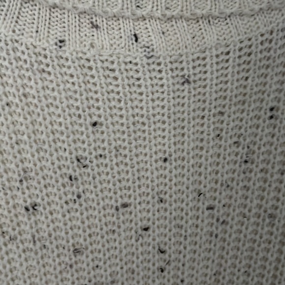 Knit Spotted Turtle neck - Picture 3 of 7